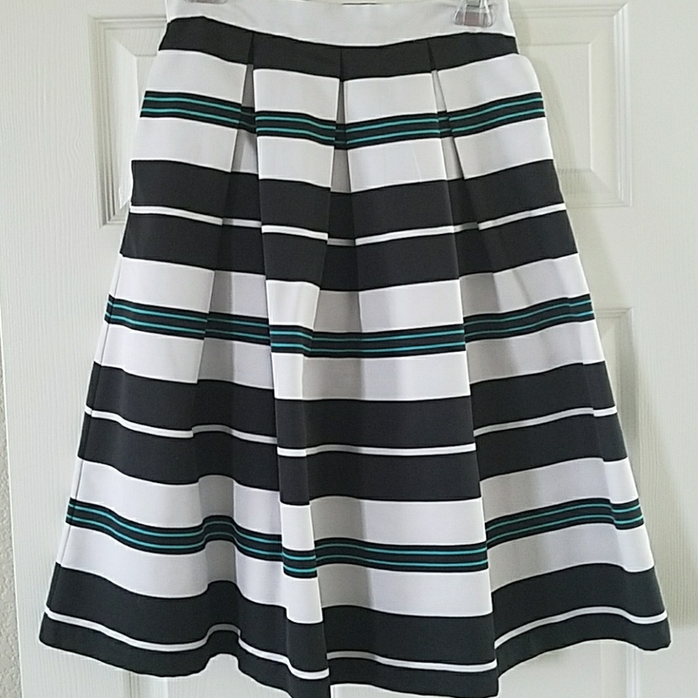 Knee length skirt
